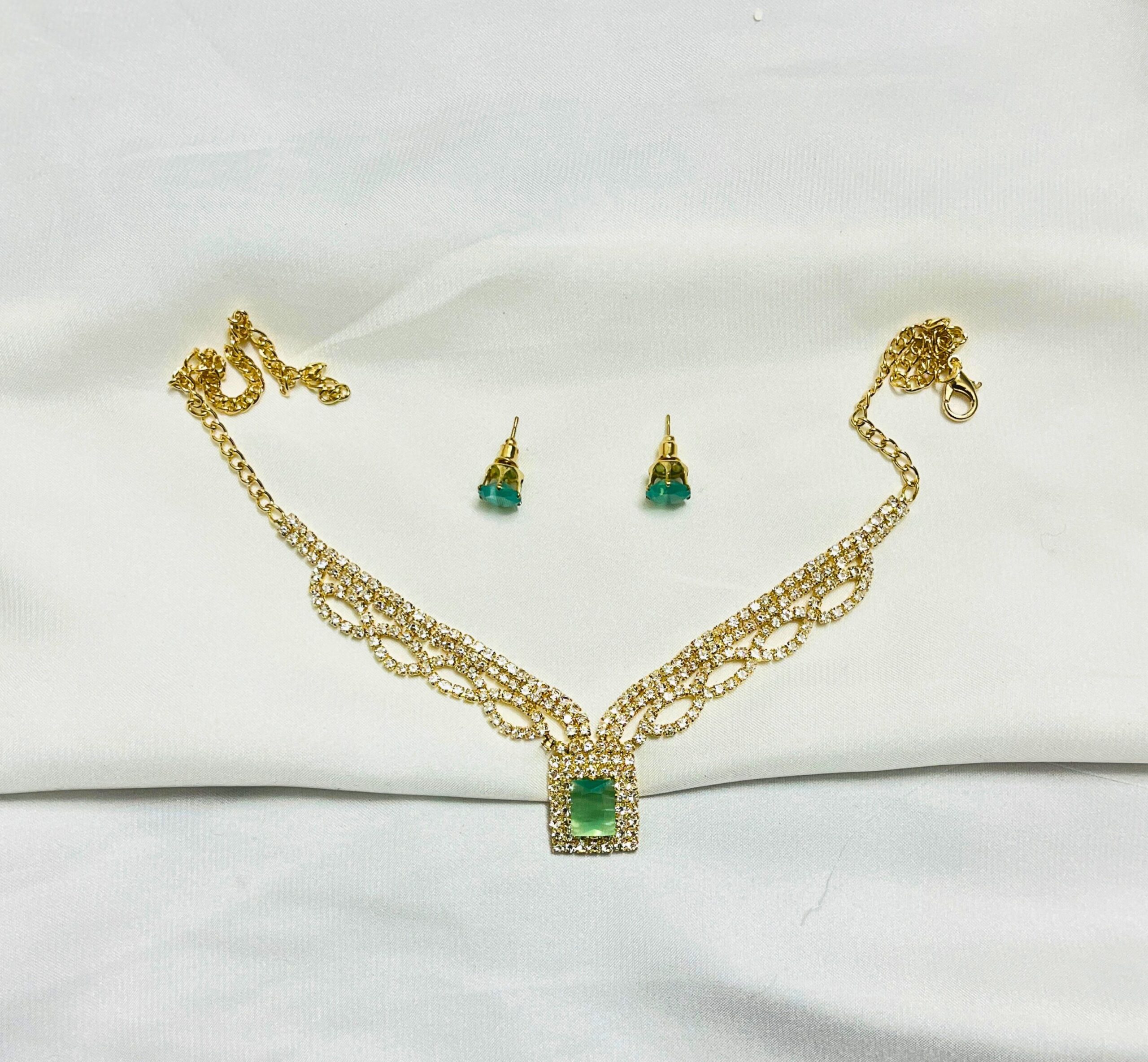 Beautiful Necklace Jewelry Set with Earrings - Image 3