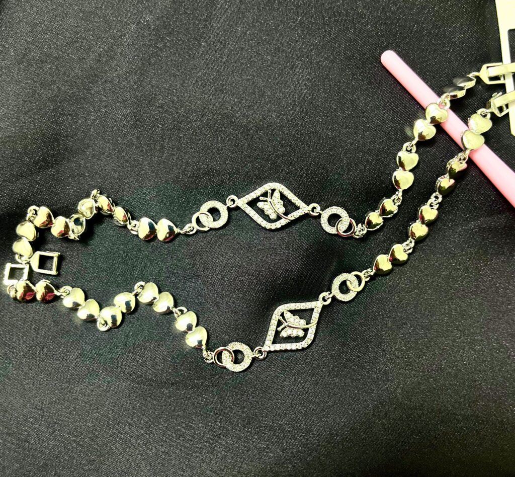 Stylish hearth Chain Bracelet