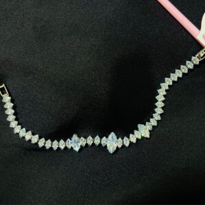 Elegant Zircon Bracelet
