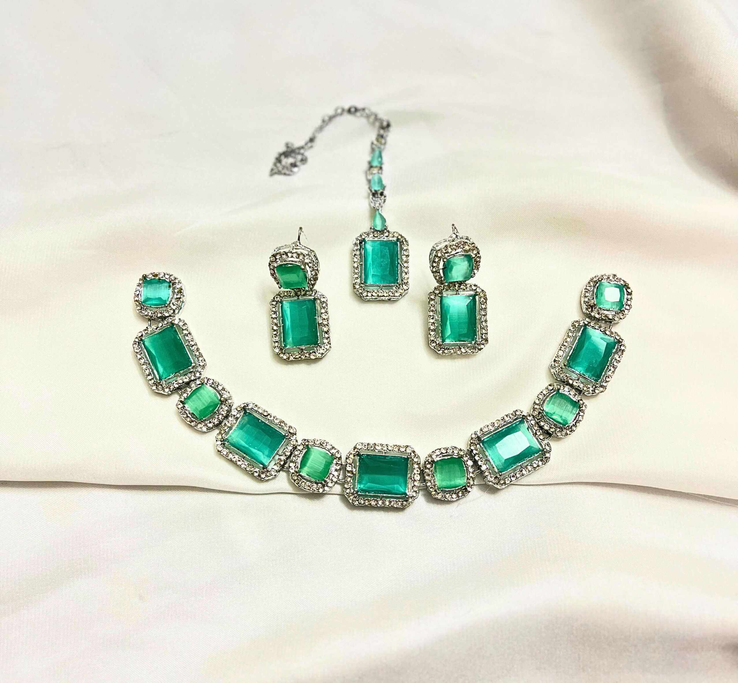 Elegant Multi Color Stone Necklace Set with Earrings and Tikka - Image 2